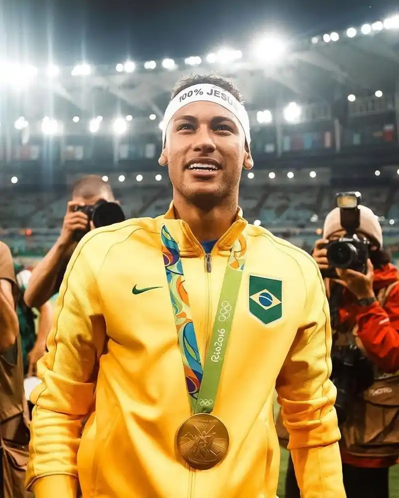 负面评论而 负面评论而