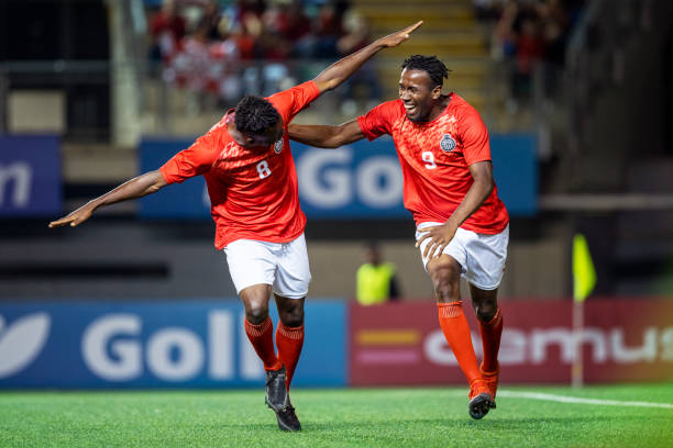 他的伤缺不 他的伤缺不